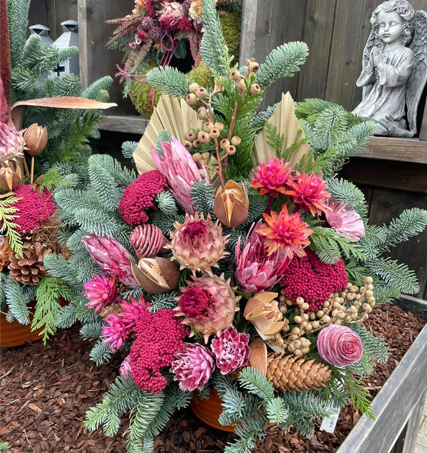 Grabschmuck