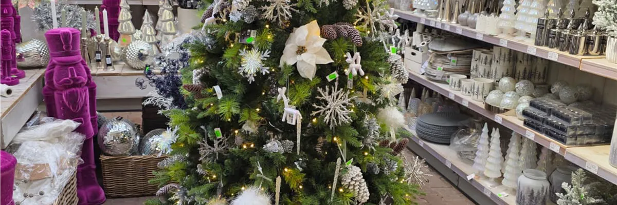 Künstliche Weihnachtsbäume