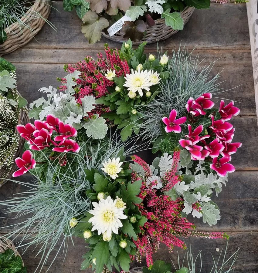 Grabschmuck